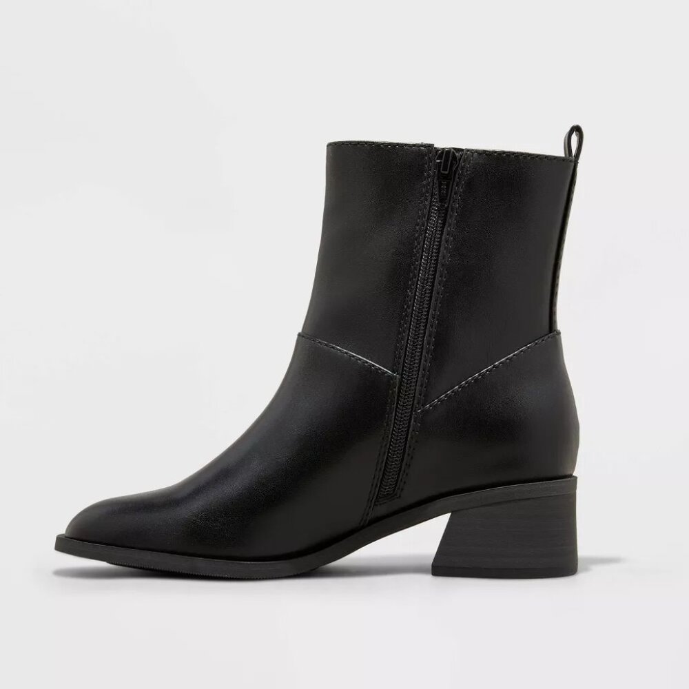 NEW Universal Thread™ Women's Ashely Low Block Ankle Boots Size 8.5